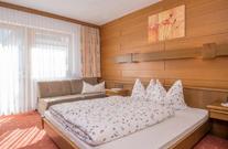 Piz Arina Apartments – Wohnung 1 – Schlafzimmer